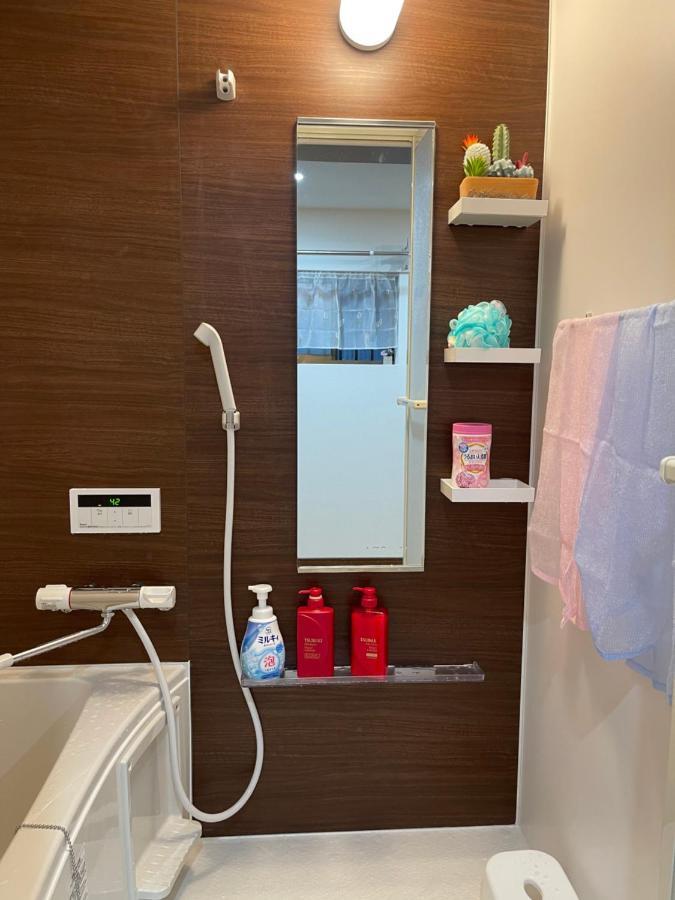 Namba Shinsaibashi 10 Mins Reiko Guest House Osaka Eksteriør billede
