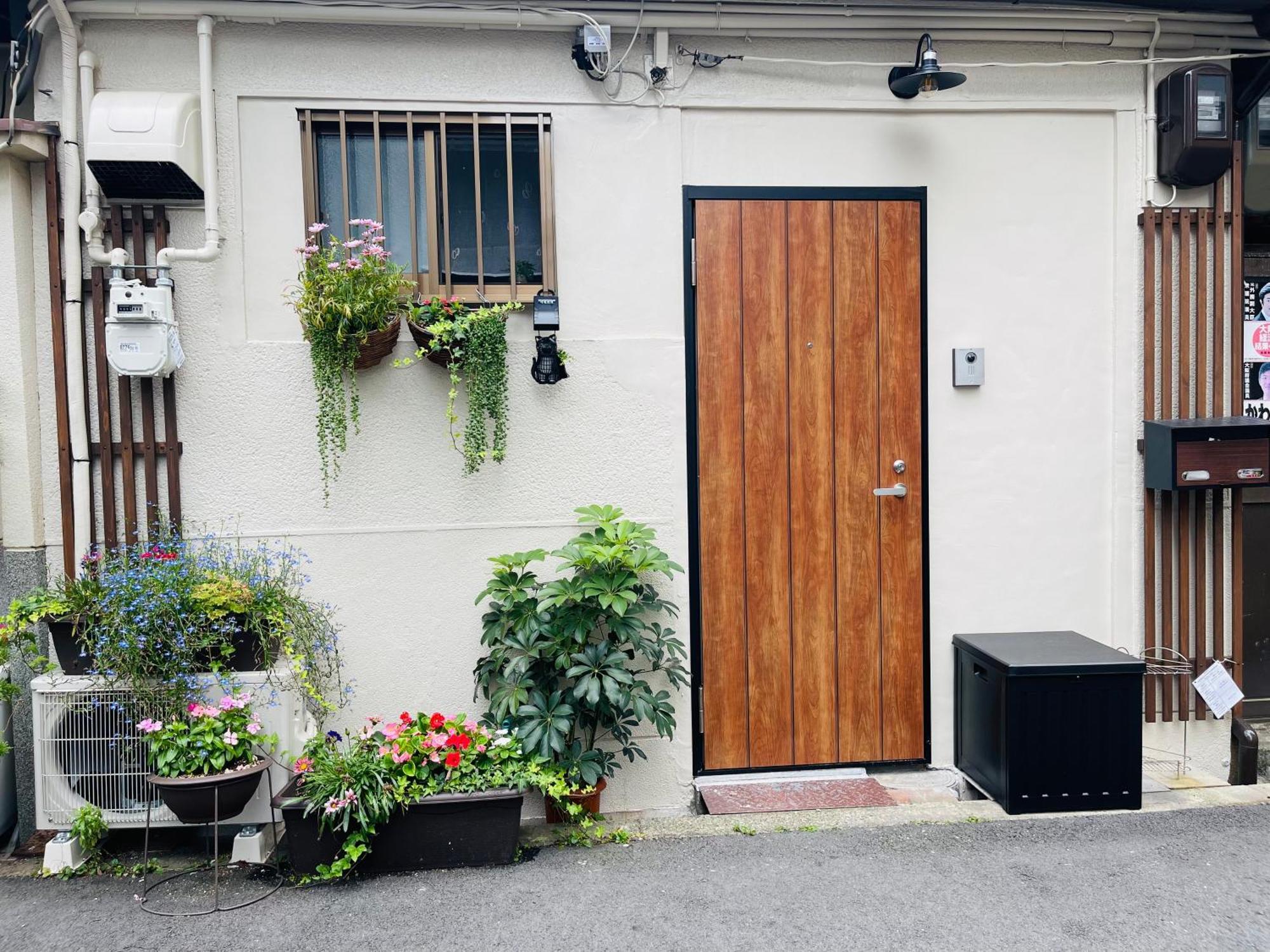 Namba Shinsaibashi 10 Mins Reiko Guest House Osaka Eksteriør billede